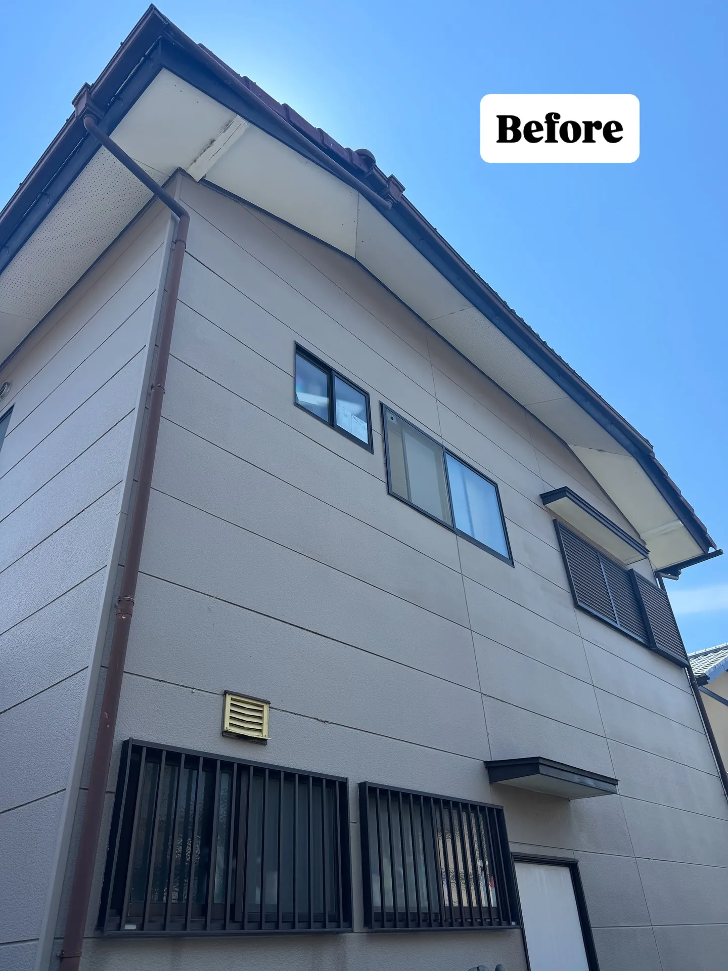 埼玉県鴻巣市のK様邸にて、外壁屋根塗装と雨樋交換の施工が無事...