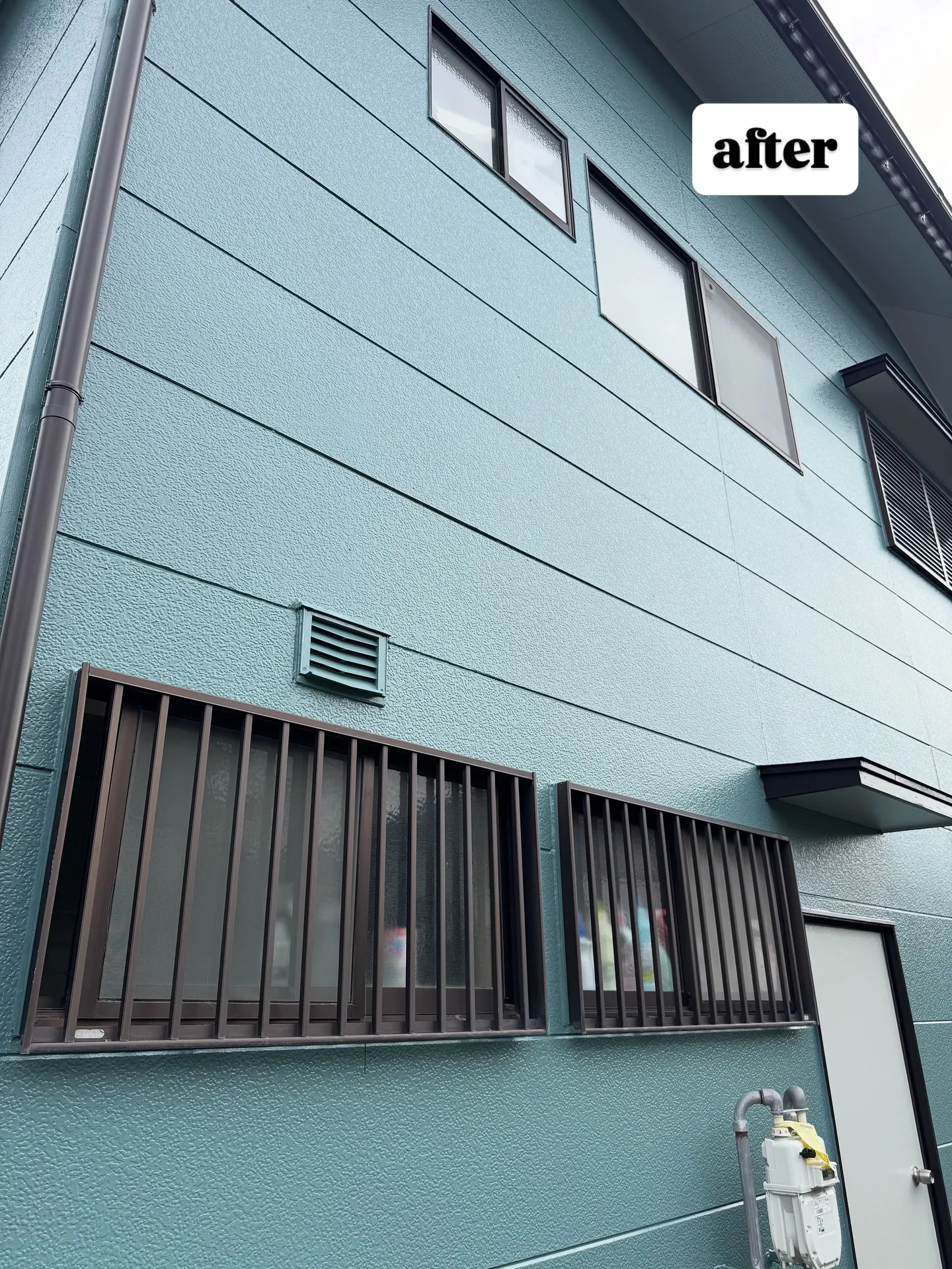 埼玉県鴻巣市のK様邸にて、外壁屋根塗装と雨樋交換の施工が無事...