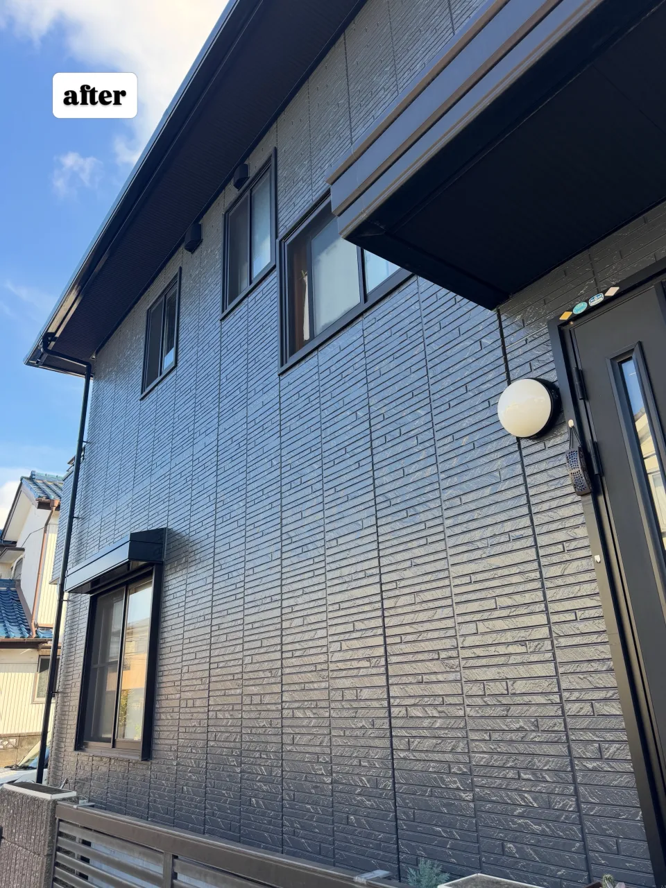 埼玉県鴻巣市にお住まいのA様邸にて外壁と屋根の塗装、そしてベ...