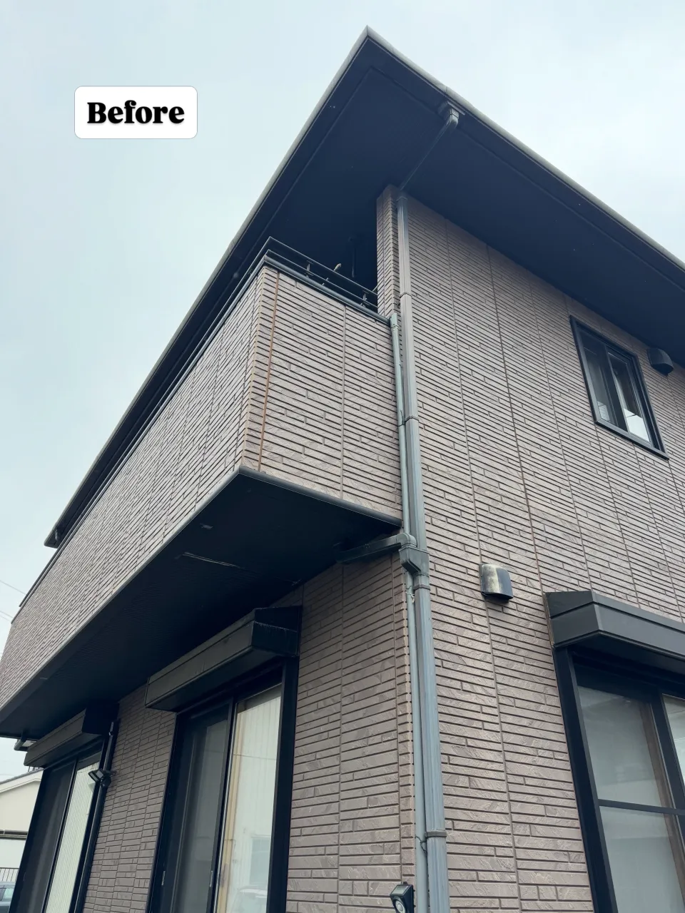 埼玉県鴻巣市にお住まいのA様邸にて外壁と屋根の塗装、そしてベ...